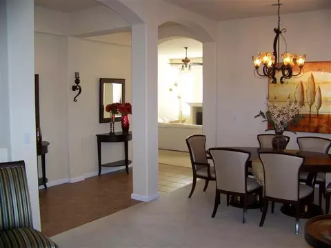 3268 Rialto Ave, Clovis, CA 93619 photo 8