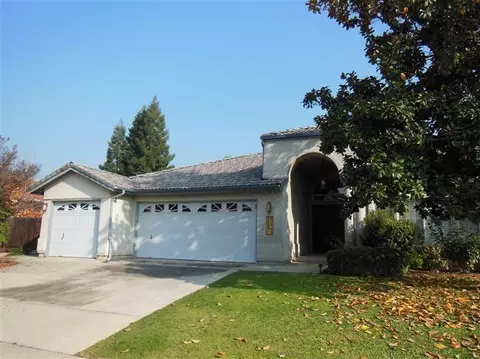 743 Burgan Ave, Clovis, CA 93611 photo 1