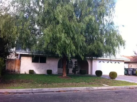 1329 Mission Ave, Madera, CA 93638 photo 1
