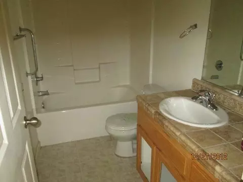 964 Monterey St, Madera, CA 93637 photo 8