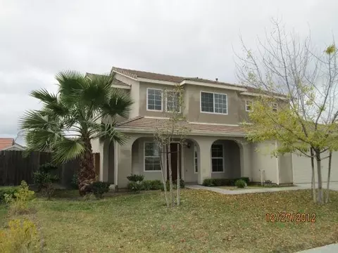 964 Monterey St, Madera, CA 93637 photo 2