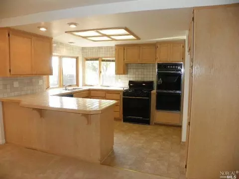 201 Devonshire St, Vallejo, CA 94591 photo 4