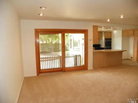 201 Devonshire St, Vallejo, CA 94591 photo 6
