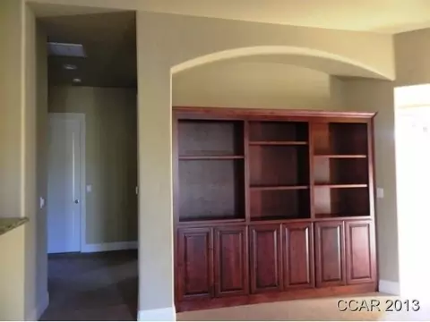 83 Knolls Ct, Copperopolis, CA 95228 photo 2