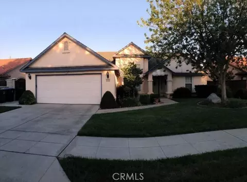 1019 Mainberry Dr, Madera, CA 93637 photo 2