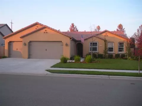 3781 Serena Ave, Clovis, CA 93619 photo 1