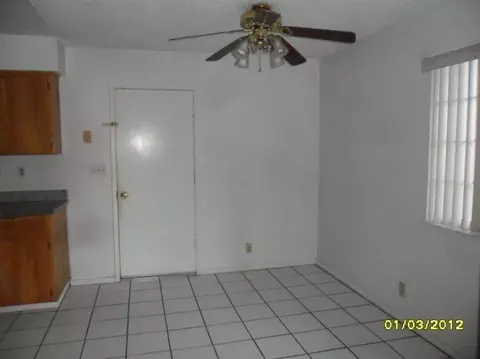 2881 W Sinclair St, Caruthers, CA 93609 photo 4