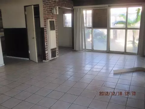 1520 W 9th St, Merced, CA 95340 photo 2