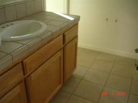 15975 W B St, Kerman, CA 93630 photo 7