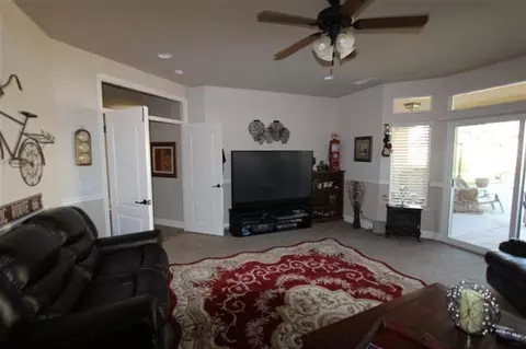 2983 Ashcroft Ave, Clovis, CA 93611 photo 10