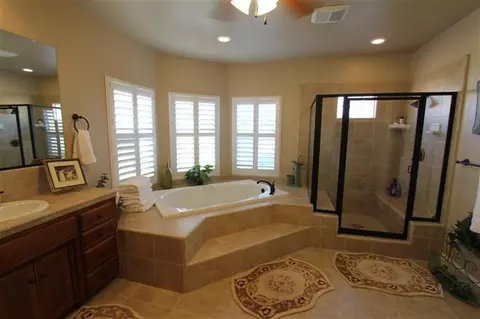 2983 Ashcroft Ave, Clovis, CA 93611 photo 3