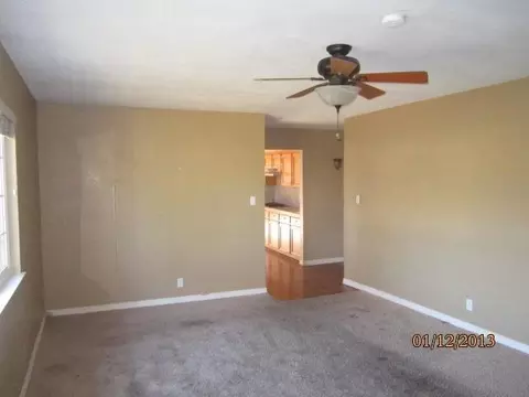 572 Seneca St, Merced, CA 95340 photo 4