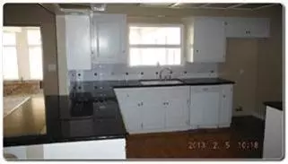 190 E Birch Ave, Hanford, CA 93230 photo 6