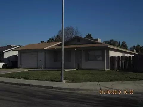 2135 Madison Ct, Chowchilla, CA 93610 photo 2