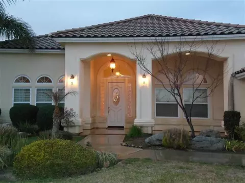 3275 Ashbury Ave, Madera, CA 93637 photo 2