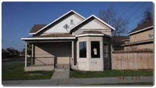 300 E Ivy St, Hanford, CA 93230 photo 1