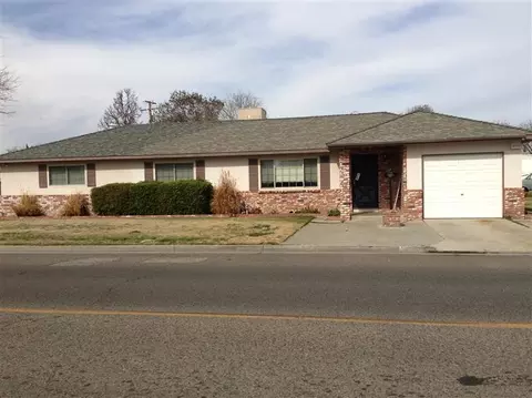 308 E Terrace Dr, Hanford, CA 93230 photo 1
