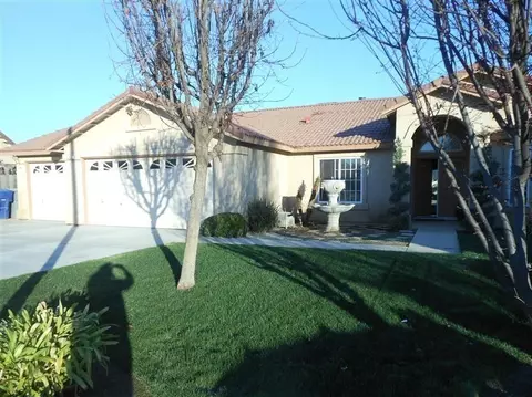 45 St Tropez Dr, Madera, CA 93637 photo 5