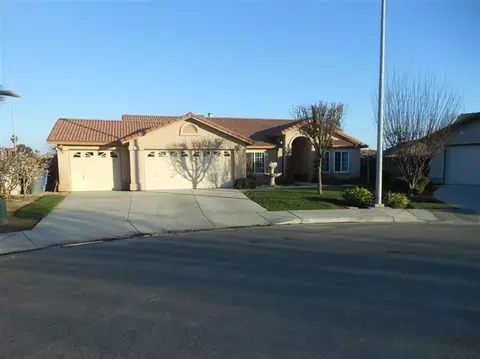 45 St Tropez Dr, Madera, CA 93637 photo 3