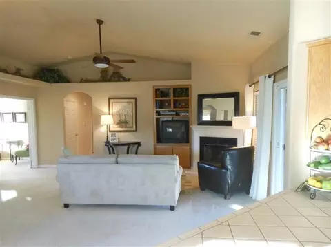 45 St Tropez Dr, Madera, CA 93637 photo 10
