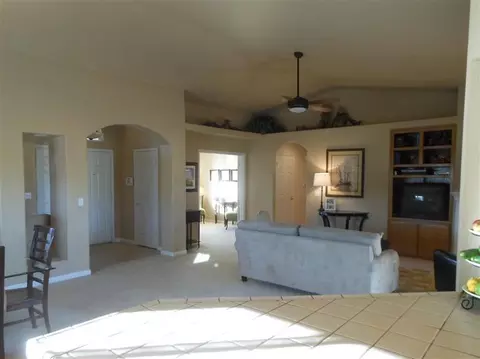 45 St Tropez Dr, Madera, CA 93637 photo 9