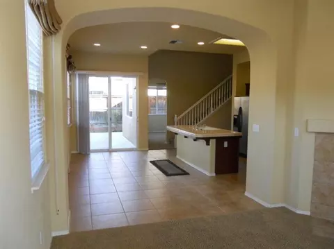 737 W Fontaine Ln, Clovis, CA 93619 photo 5