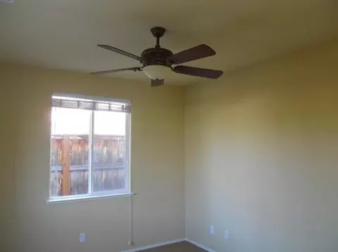 737 W Fontaine Ln, Clovis, CA 93619 photo 10