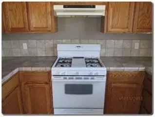 11684 1st Pl, Hanford, CA 93230 photo 6