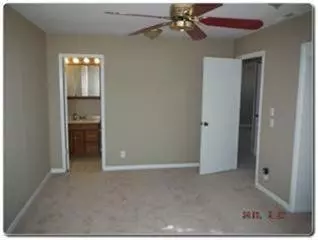 921 E Myrtle St, Hanford, CA 93230 photo 3