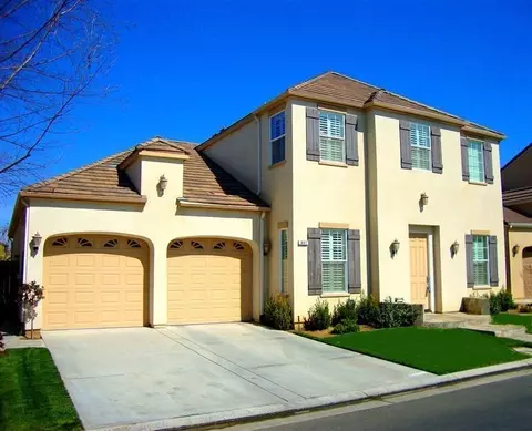 887 Loyola Ave, Clovis, CA 93619 photo 1