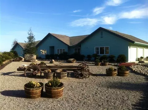 6443 E Silaxo Rd, Clovis, CA 93619 photo 3