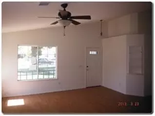 806 Stratford Ct, Lemoore, CA 93245 photo 4