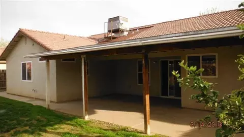 2859 Plumas St, Madera, CA 93637 photo 3