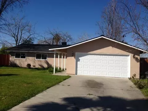 554 Perry Ave, Corcoran, CA 93212 photo 1