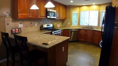 37 Carolina Ave, Clovis, CA 93611 photo 6