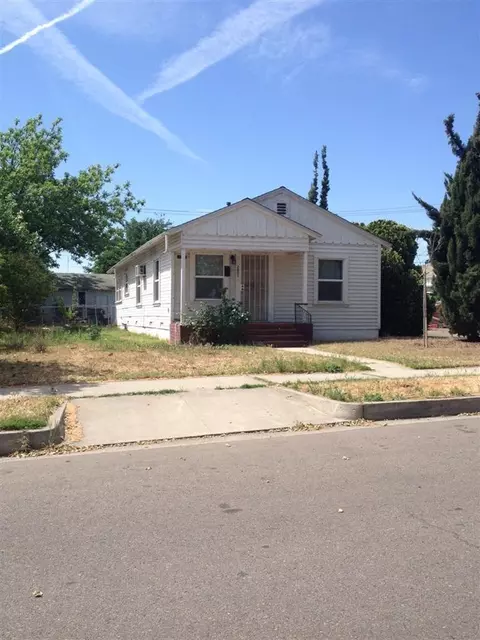 2031 7th St, Sanger, CA 93657 photo 2