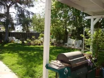 25692 Tanforan Dr, Madera, CA 93638 photo 2