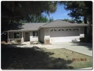 730 E Julia Way, Hanford, CA 93230 photo 1