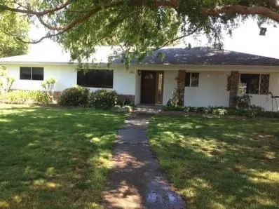 3552 N Highland Ave, Clovis, CA 93619 photo 1