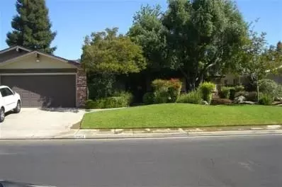 1963 Vartikian Ave, Clovis, CA 93611 photo 1