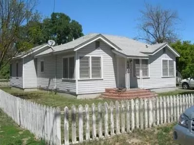 6408 E Murphy, Laton, CA 93242 photo 1