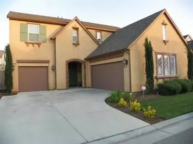 4034 Heritage Ln, Clovis, CA 93619 photo 1