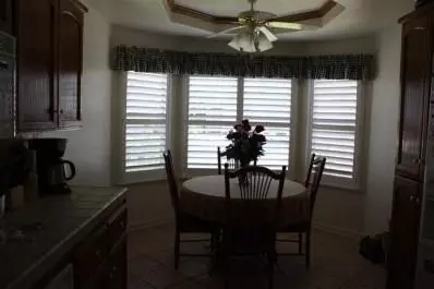 180 N Gayle Ave, Clovis, CA 93611 photo 2