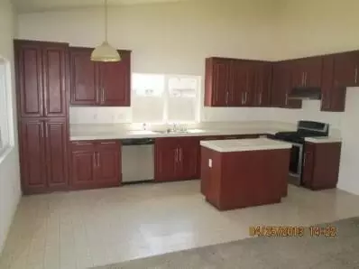 2782 Peanut Ct, Madera, CA 93637 photo 4
