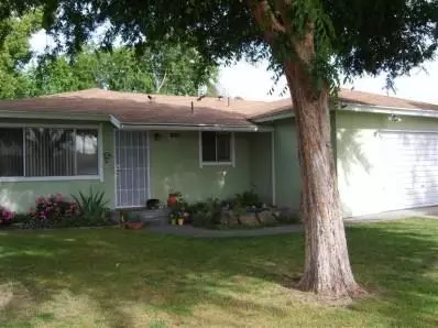 1245 Karen Ave, Clovis, CA 93612 photo 2
