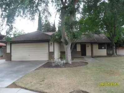 320 Filbert Ave, Clovis, CA 93611 photo 1
