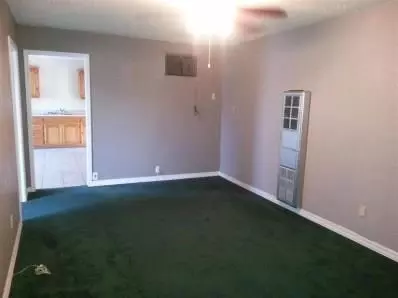927 J St, Sanger, CA 93657 photo 7