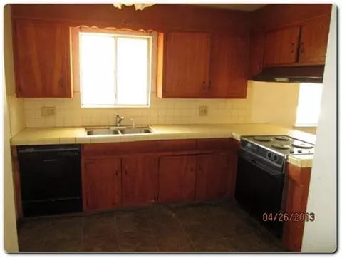 25 Acacia Dr, Lemoore, CA 93245 photo 4