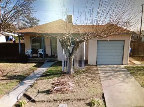 1738 E Metzler Dr, Sanger, CA 93657 photo 2
