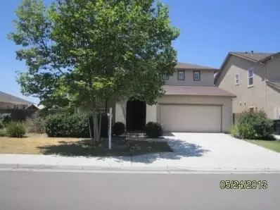 137 Pine St, Chowchilla, CA 93610 photo 2